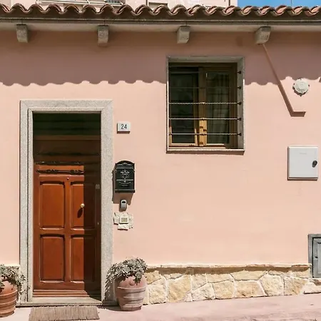 Apartment- Near The Cathedral Olbia