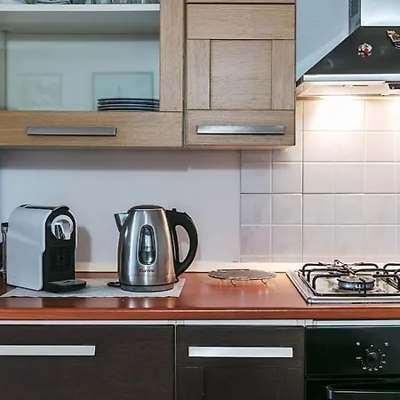 Апартаменти Apartment- Near The Cathedral