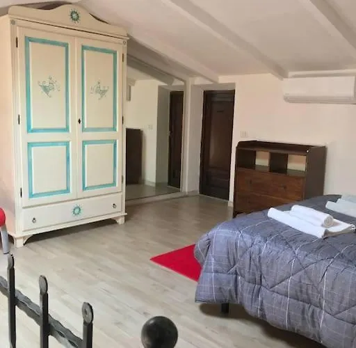 Apartment- Near The Cathedral Апартаменты