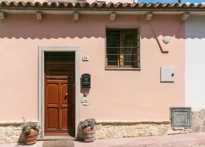 Apartment- Near The Cathedral Olbia